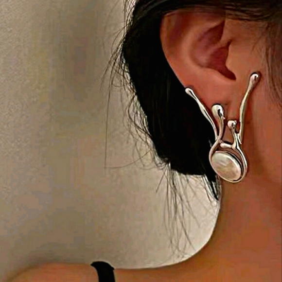 Colour Harmony Jewelry - "Lucaz" Faux Pearl Decor Irregular Earrings